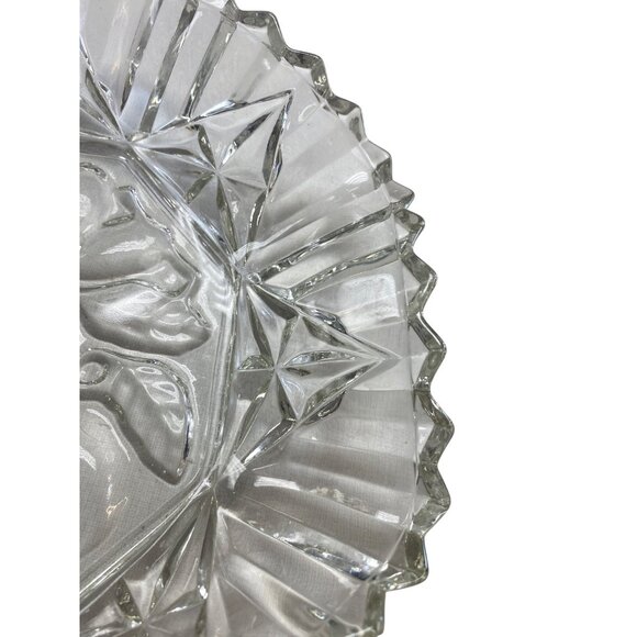 Vintage Crystal Glass Fruit Pattern Serving Plate With Scalloped Edges - Picture 3 of 6
